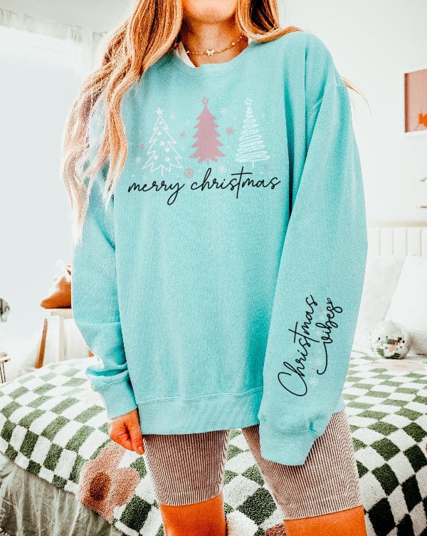 Sweatshirt Chalky Mint / S Christmas Vibes Comfort Colors® Sweatshirt