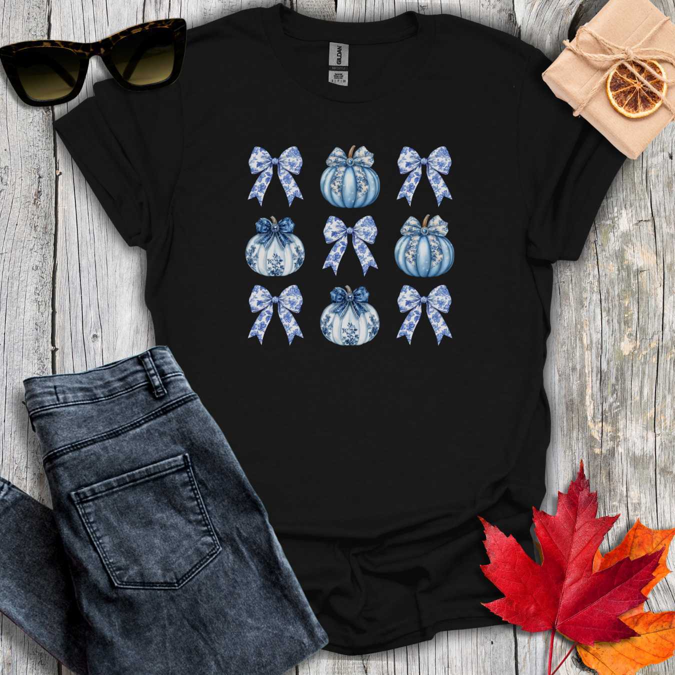 T-Shirt Black / S Coquette Pumpkin Pattern Tee