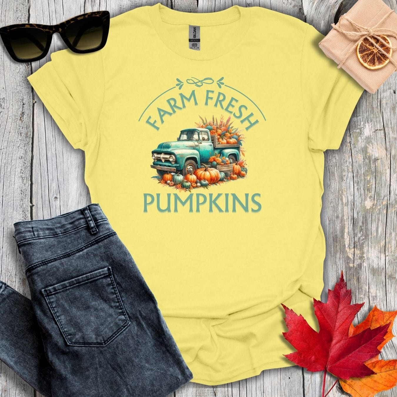 T-Shirt Cornsilk / S Farm Fresh Pumpkins Tee