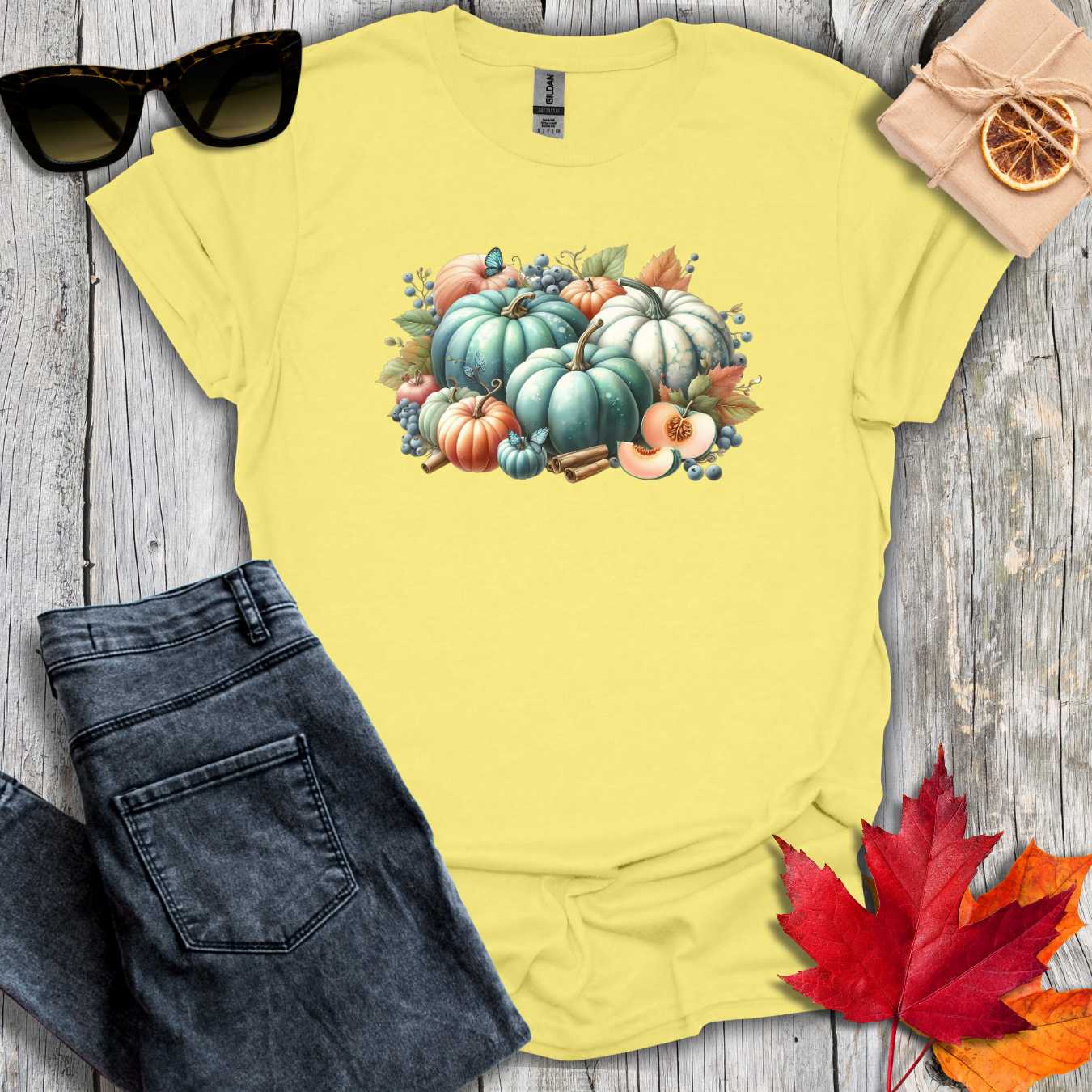 T-Shirt Cornsilk / S Pumpkins and Blueberries Tee