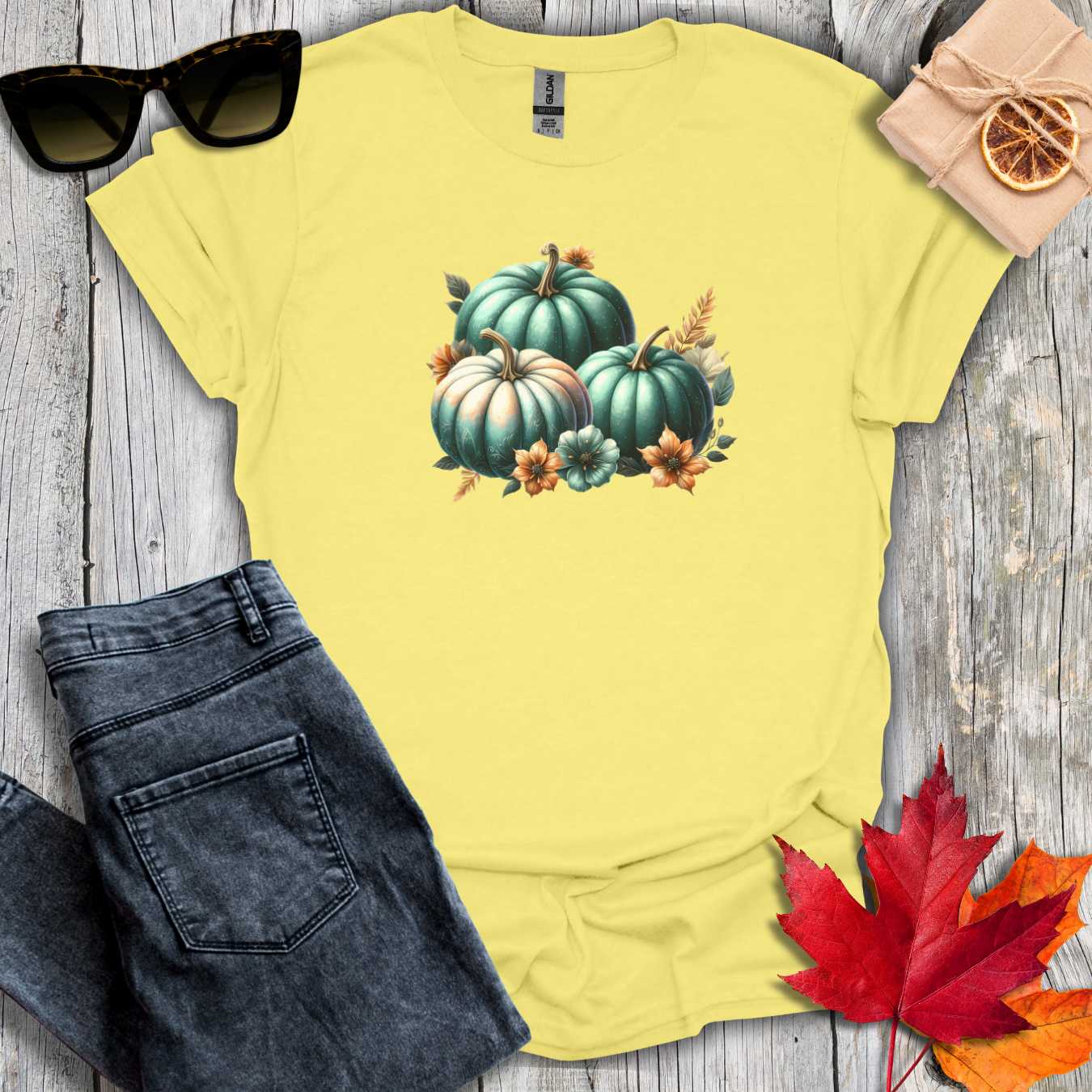 T-Shirt Cornsilk / S Pumpkins and Flowers Tee