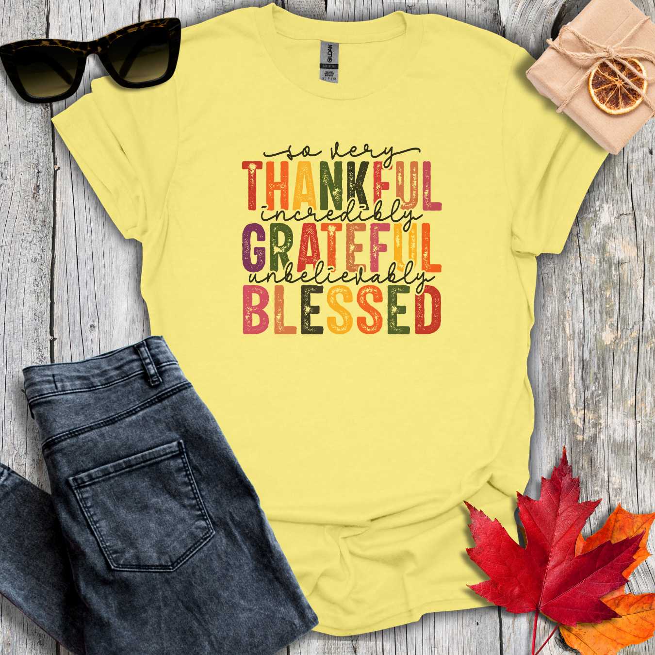 T-Shirt Cornsilk / S So Very Thankful Tee