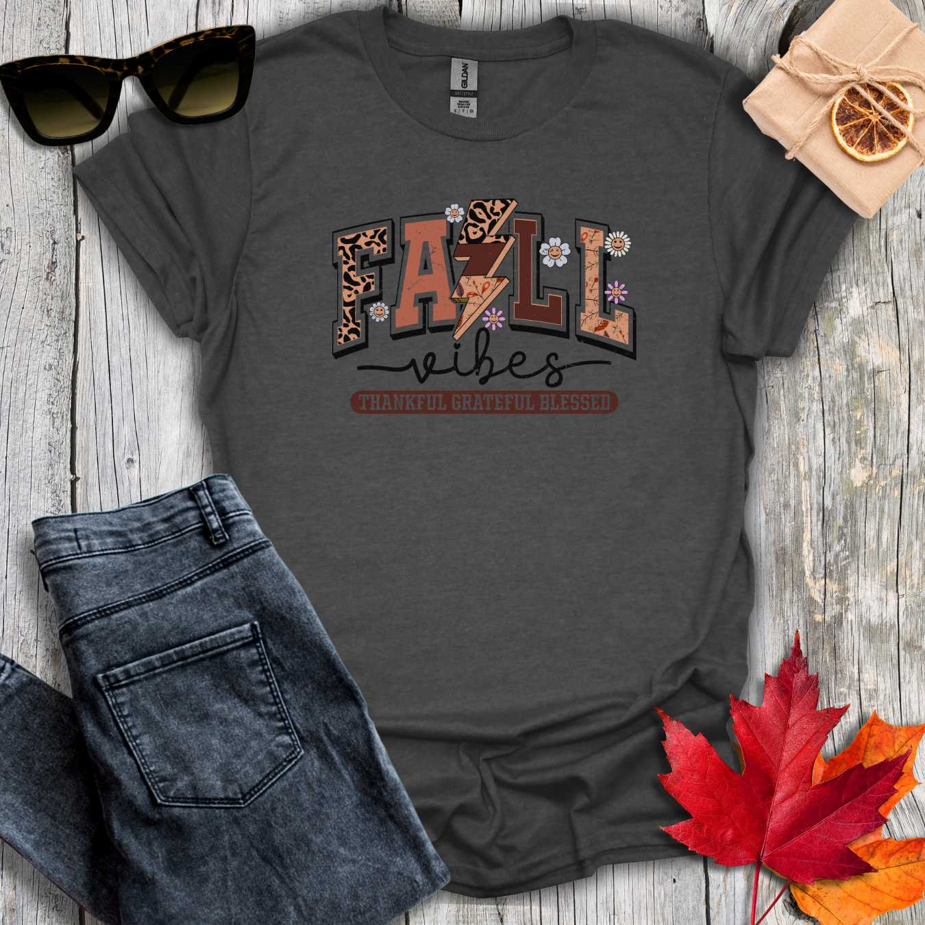 T-Shirt Dark Heather / S Fall Vibes Retro Tee