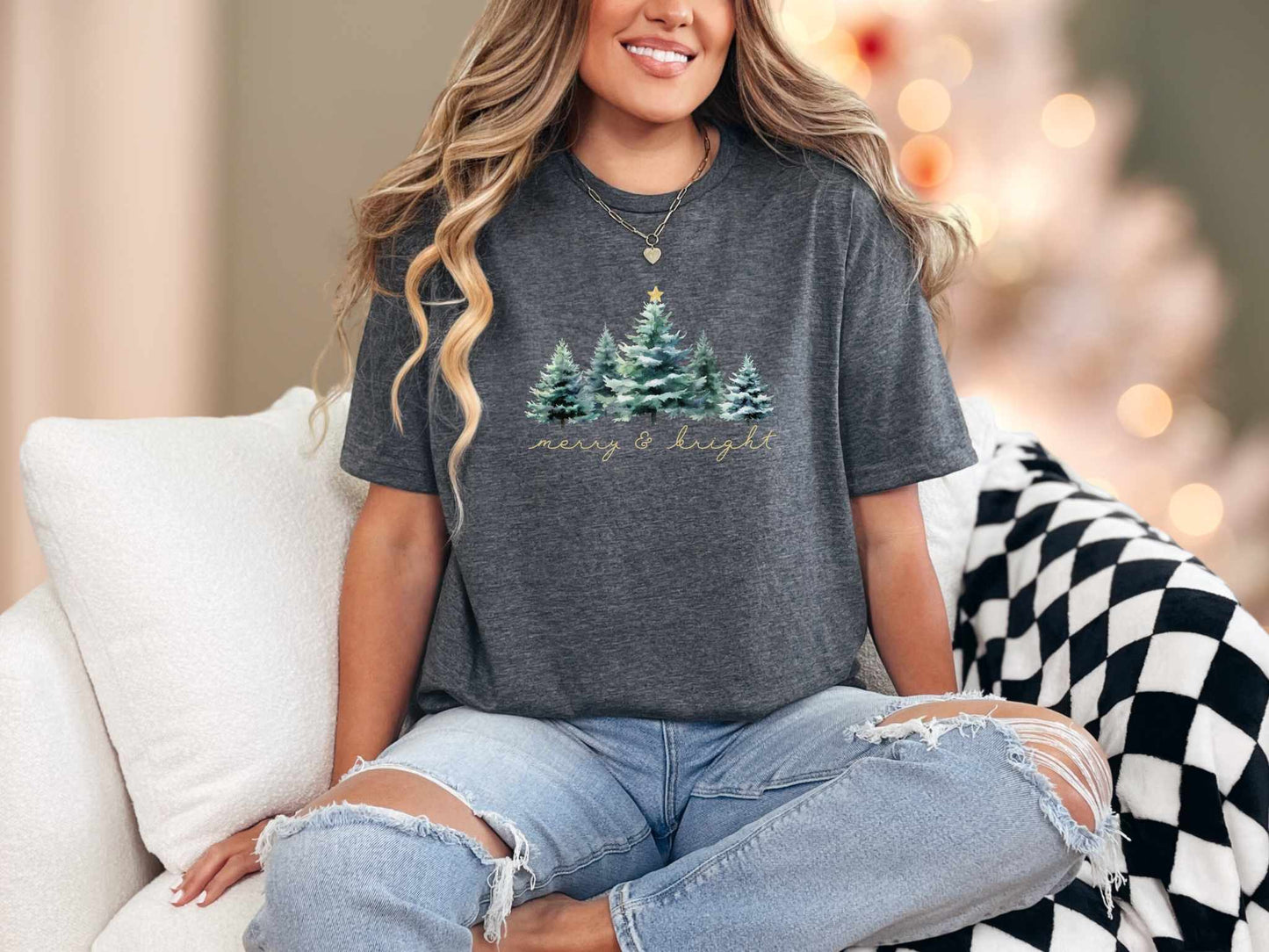 T-Shirt Dark Heather / S Merry and Bright Watercolor Tee