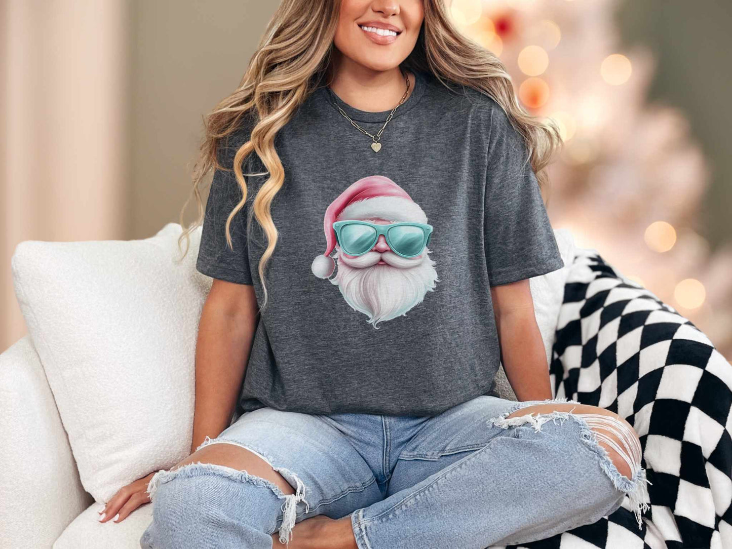 T-Shirt Dark Heather / S Pastel Santa Claus Tee