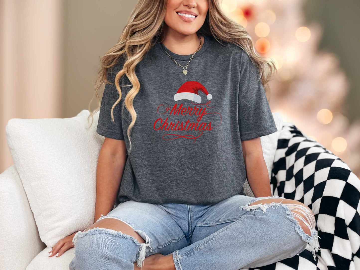 T-Shirt Dark Heather / S Santa Hat Merry Christmas Tee
