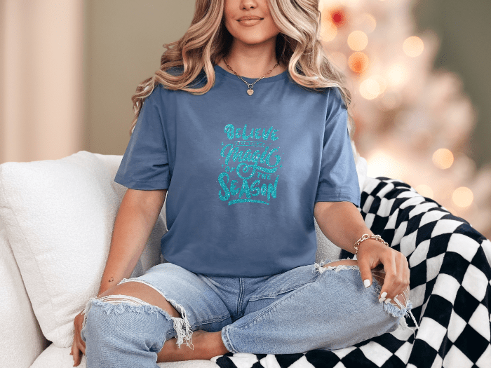 T-Shirt Heather Indigo / S Believe in the Magic Tee