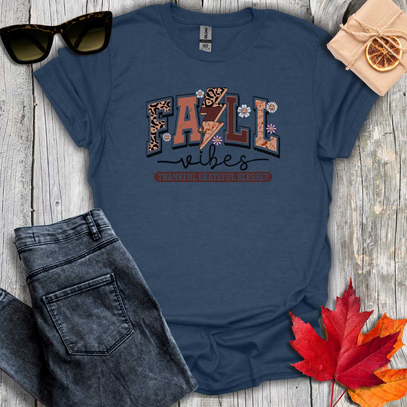 T-Shirt Heather Navy / S Fall Vibes Retro Tee