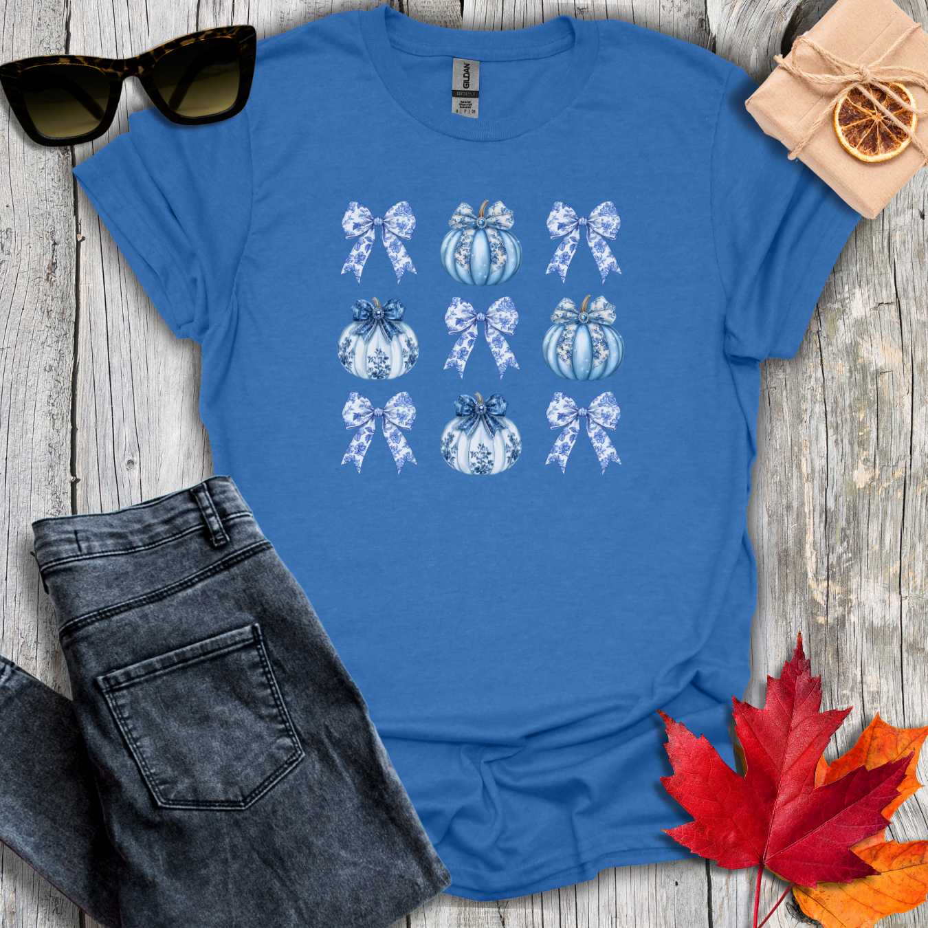 T-Shirt Heather Royal / S Coquette Pumpkin Pattern Tee