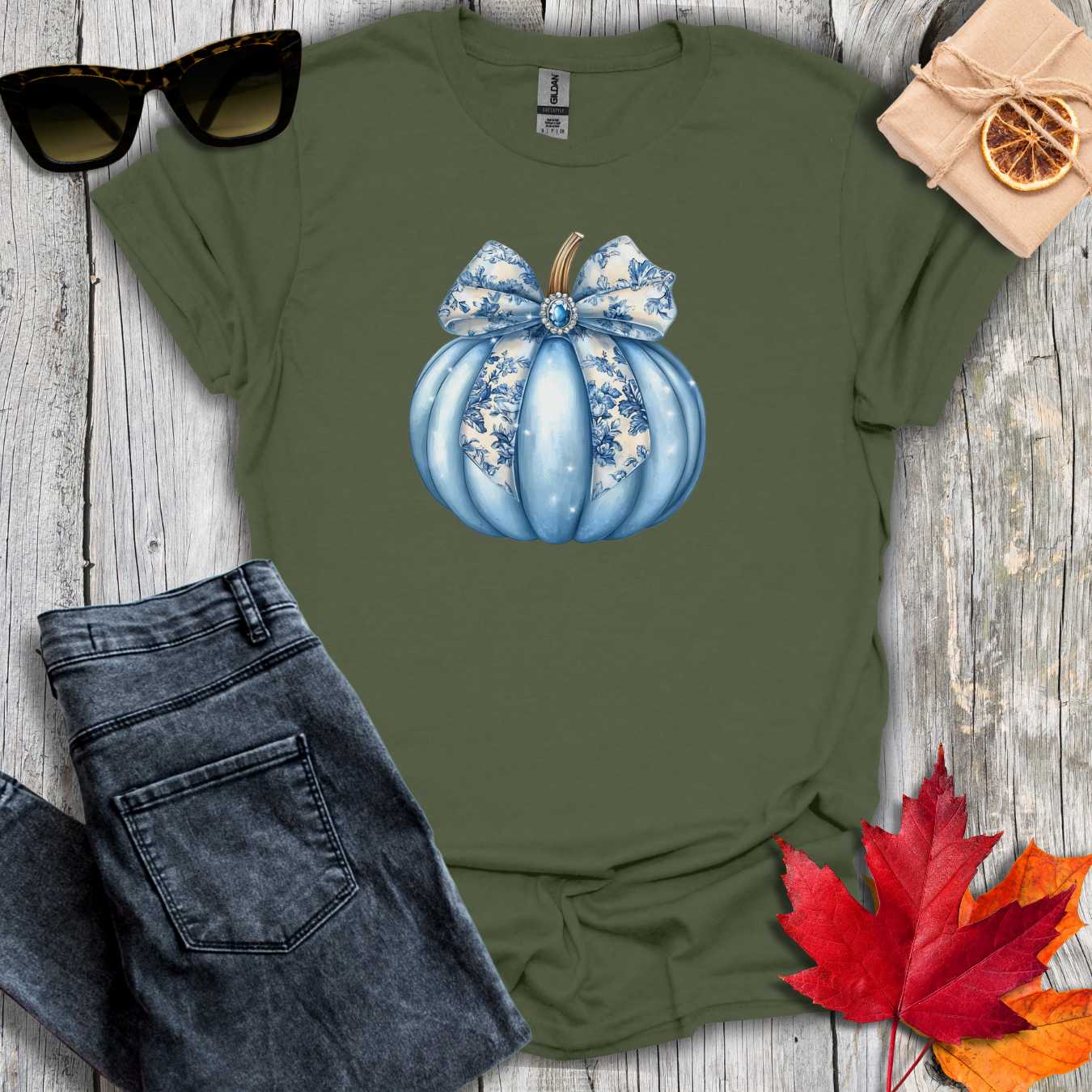 T-Shirt Military Green / S Blue Pumpkin Coquette Tee