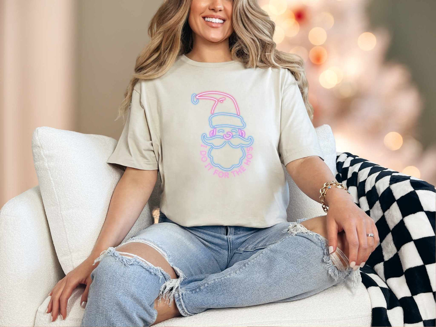 T-Shirt Sand / S Neon Santa Ho's Tee