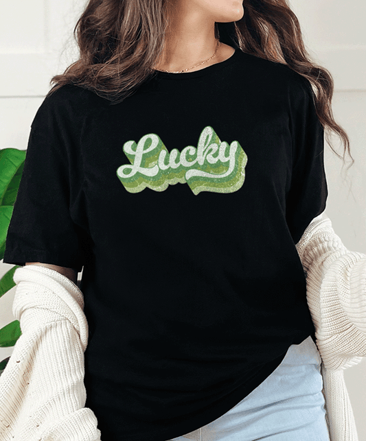 T-Shirt Black / S Vintage Lucky Tee