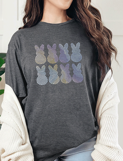 T-Shirt Dark Heather / S Checkered Bunny Abstract Tee