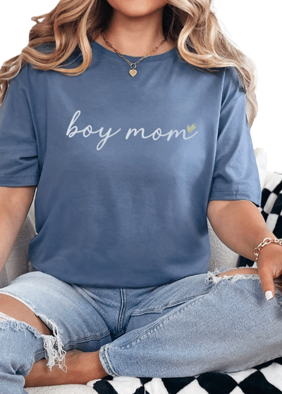 T-Shirt Heather Indigo / S Boy Mom Camo Heart Tee