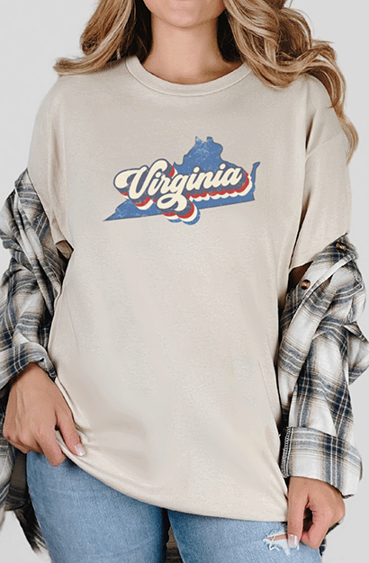 T-Shirt Sand / S Virginia Retro Blue Short Sleeve Tee