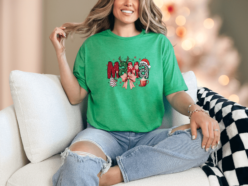 T-Shirt Heather Irish Green / S Mama Christmas Tee