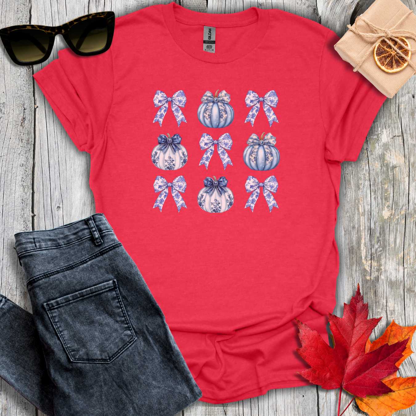 T-Shirt Heather Red / S Coquette Pumpkin Pattern Tee